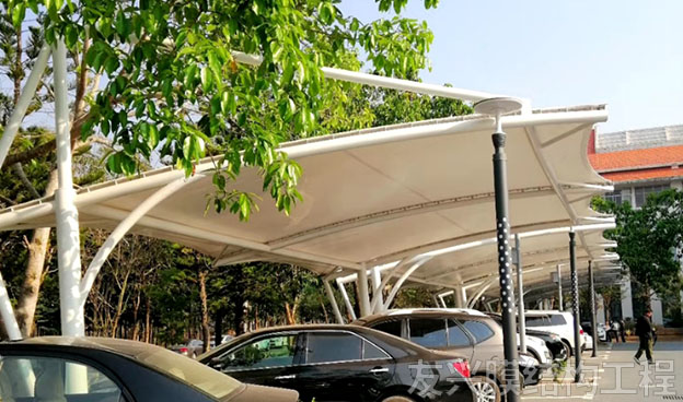 普洱膜結(jié)構(gòu)車棚造價